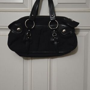 Dkny Black Shoulder Bag with Leather Finish and Silver Details